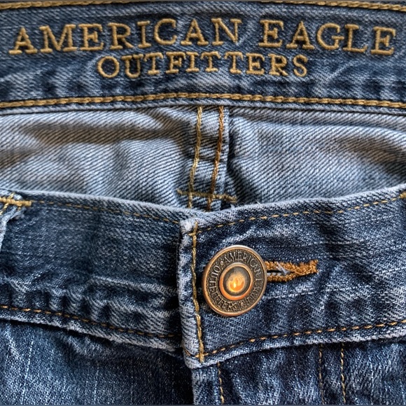 American Eagle Vintage 32” Slim Straight Fit Medium Wash Jeans - Picture 2 of 5